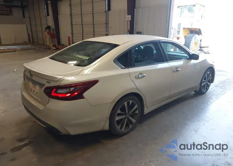 2018 Nissan Altima 2.5 Sr z USA, uszkodzony, nr VIN 1N4AL3AP4JC268032